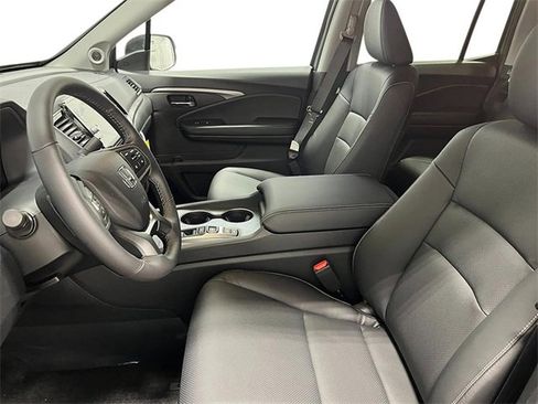 New 2025 Honda Ridgeline RTL image 12