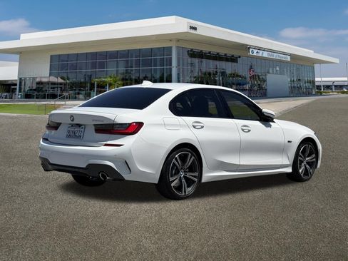 Used 2022 BMW 330e w/ M Sport Package RWD image 10