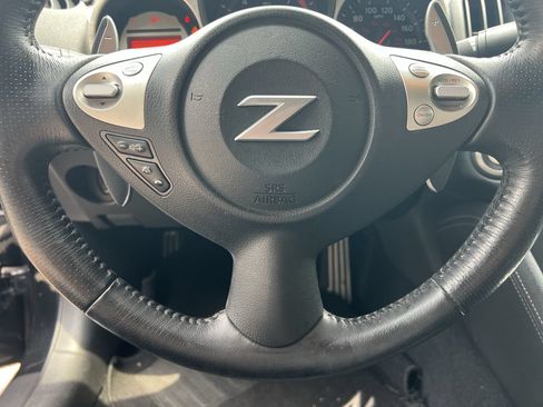 Used 2011 Nissan 370Z Touring RWD image 9