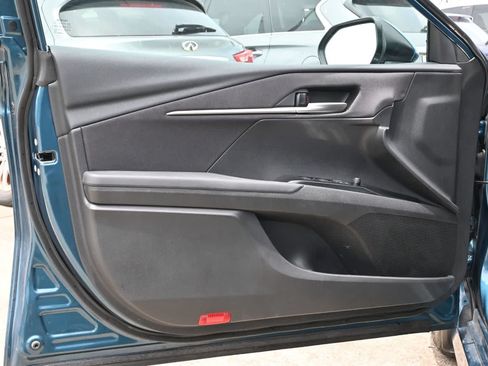 Used 2025 Toyota Camry LE w/ Convenience Package FWD image 18