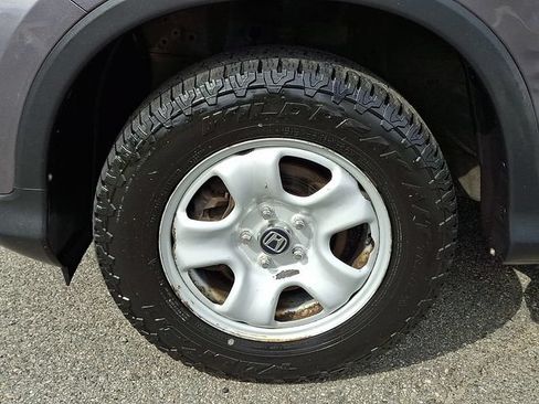 Used 2015 Honda CR-V LX image 9