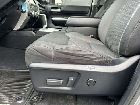 Used 2014 Toyota Tundra SR5 image 17