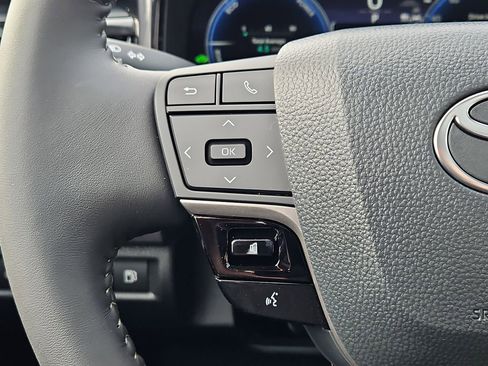 New 2026 Toyota Camry Hybrid image 14