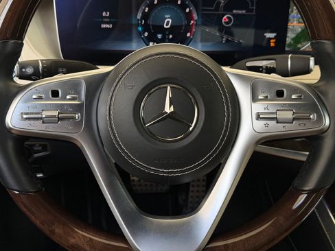 Used 2019 Mercedes-Benz S 560 Sedan image 8