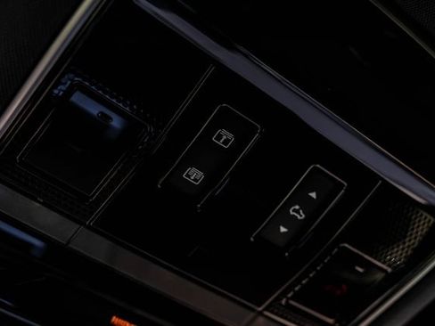 New 2026 Land Rover Range Rover SE AWD/4WD image 33