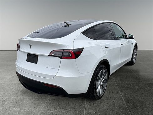 Used 2020 Tesla Model Y Long Range AWD/4WD image 24