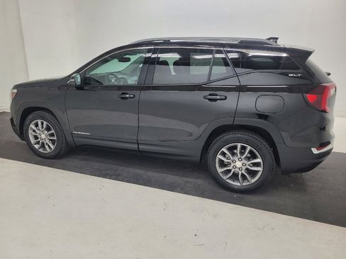 Used 2024 GMC Terrain SLT w/ Tech Package AWD/4WD image 3