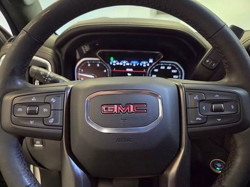Used 2022 GMC Sierra 2500 AT4 w/ AT4 Premium Plus Package AWD/4WD image 25