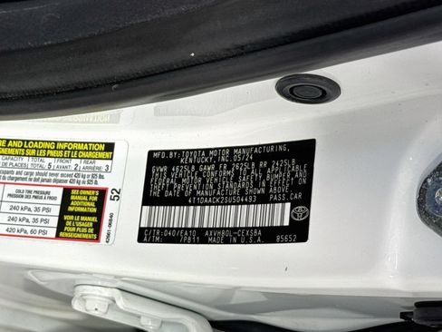 Used 2025 Toyota Camry SE FWD image 23