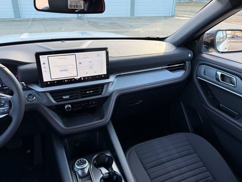 New 2026 Ford Explorer ST-Line w/ ST-Line Street Pack AWD/4WD image 27