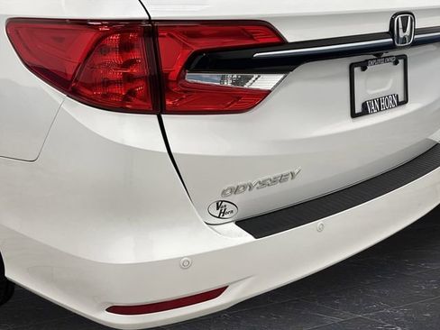 Used 2023 Honda Odyssey Elite image 37