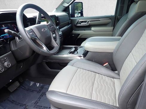 Used 2026 Chevrolet Silverado 2500 ZR2 w/ LPO, Dark Essentials Package AWD/4WD image 12