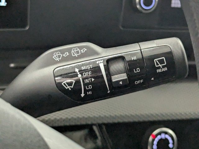 Used 2023 Kia Sportage LX FWD image 21