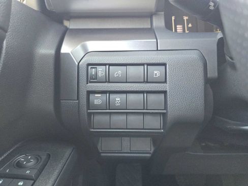 Certified 2026 Toyota 4Runner SR5 AWD/4WD image 33