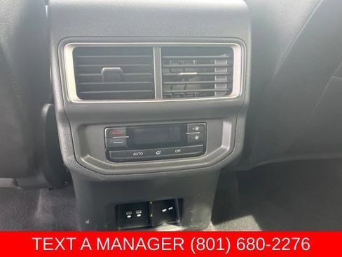 Used 2024 Volkswagen Atlas SE AWD/4WD image 20