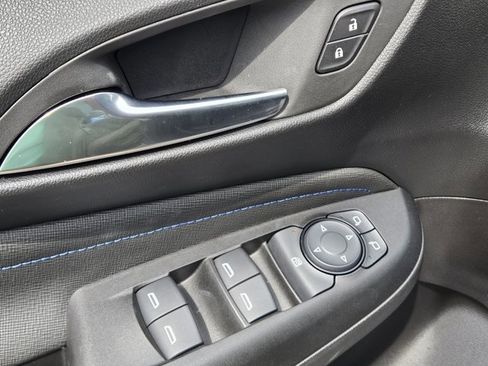 Used 2025 Buick Envista Sport Touring FWD image 14