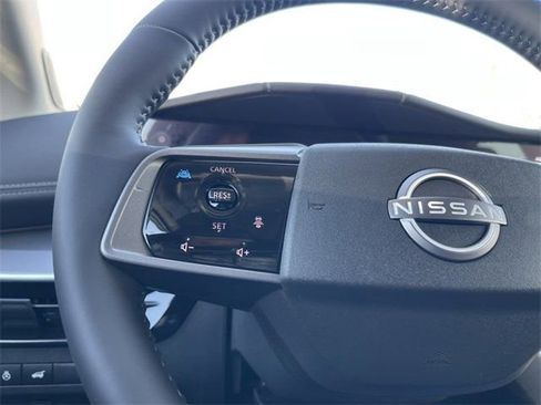 New 2025 Nissan Murano SL image 14