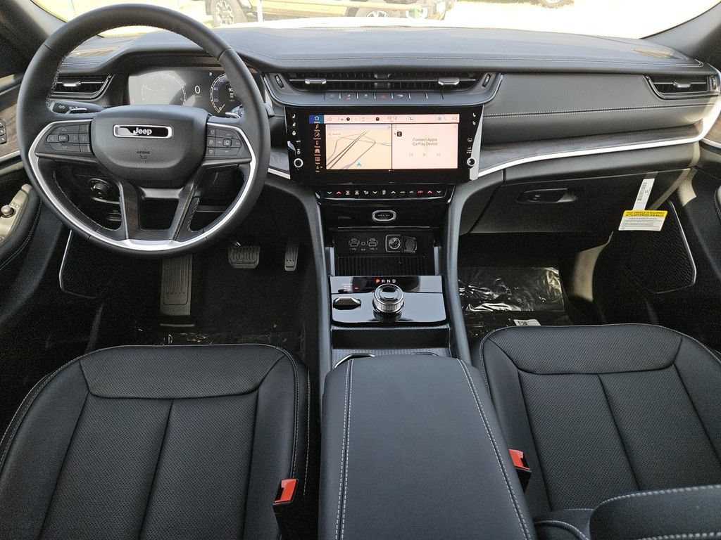 New 2026 Jeep Grand Cherokee Limited AWD/4WD image 11