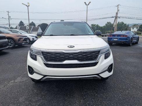 Used 2021 Kia Seltos S AWD/4WD image 2