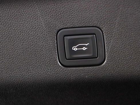 Used 2023 GMC Yukon AT4 AWD/4WD image 34