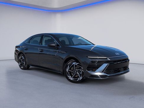 New 2026 Hyundai Santa Fe SEL image 1