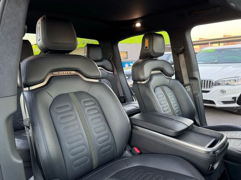 Used 2023 Rivian R1T Adventure image 17