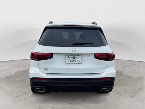 Used 2022 Mercedes-Benz GLB 250 4MATIC image 4