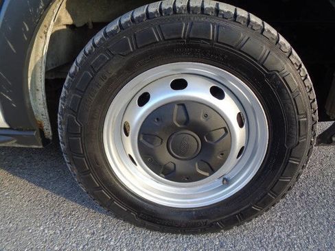 Used 2015 Ford Transit 150 150 3dr SWB Low Roof Cargo Van image 28