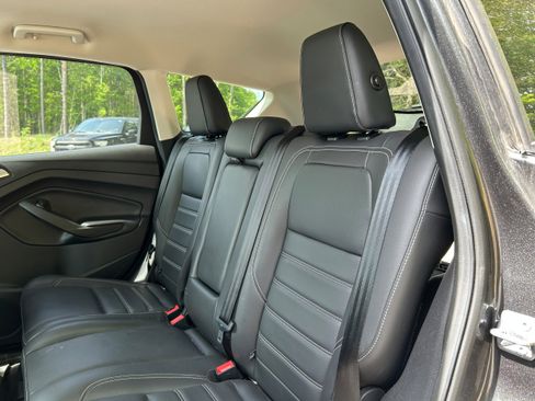 Used 2019 Ford Escape SEL AWD/4WD image 19
