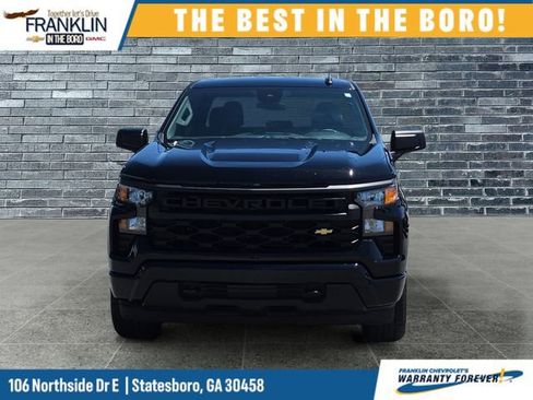 Used 2025 Chevrolet Silverado 1500 Custom RWD image 9