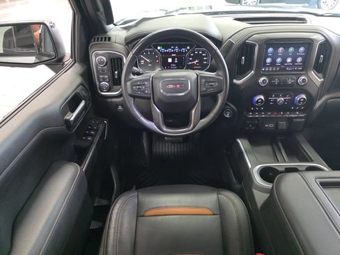 Used 2021 GMC Sierra 1500 AT4 w/ Technology Package AWD/4WD image 14