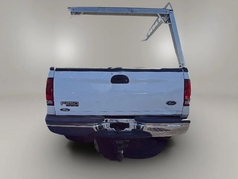 Used 2003 Ford F250 4x4 SuperCab Super Duty image 4