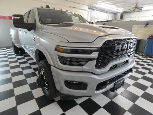 New 2026 RAM 3500 Limited AWD/4WD image 3