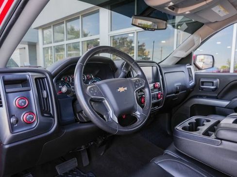Used 2018 Chevrolet Silverado 1500 LT AWD/4WD image 26