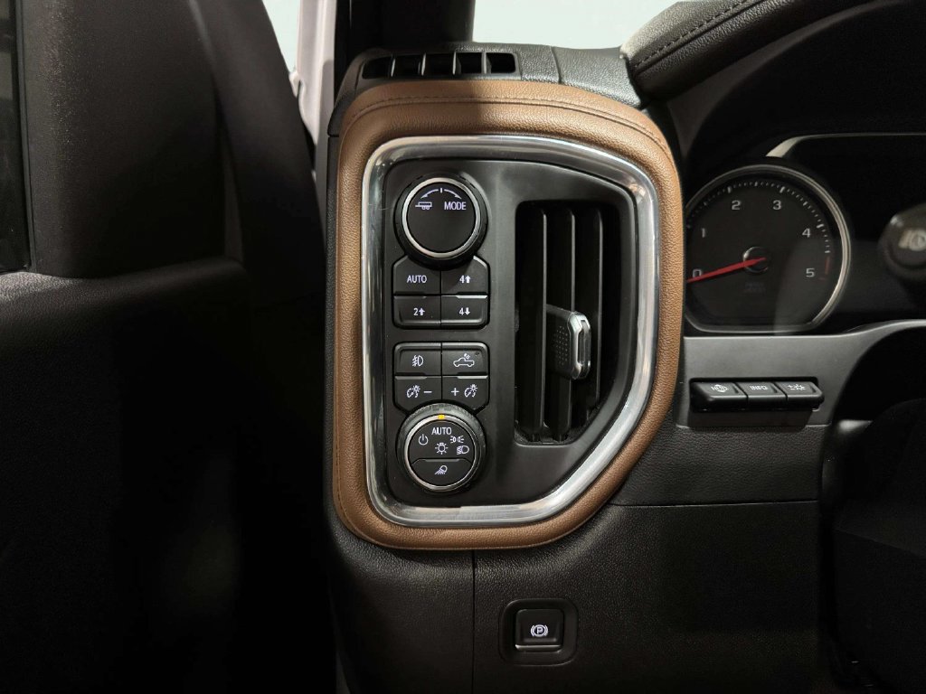 Used 2023 Chevrolet Silverado 2500 High Country w/ Z71 Off-Road Package AWD/4WD image 19