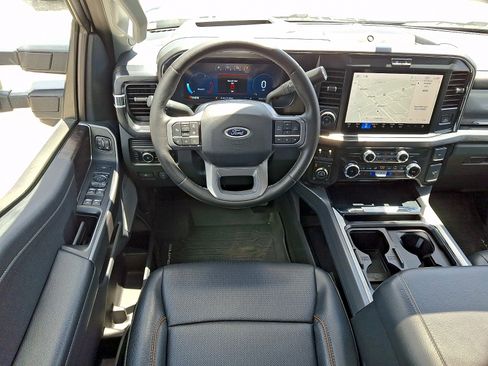 Certified 2025 Ford F250 Lariat w/ Lariat Ultimate Package AWD/4WD image 10