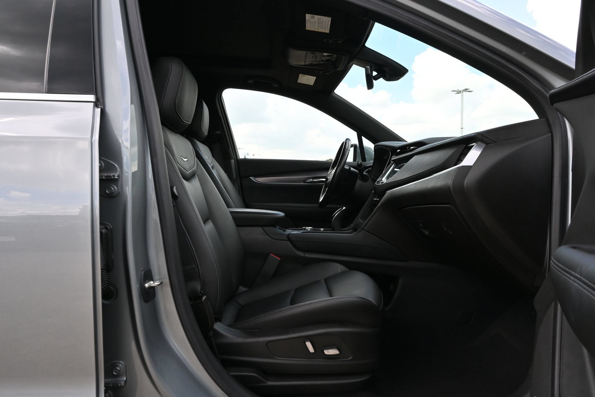 Used 2023 Cadillac XT6 Luxury FWD image 26