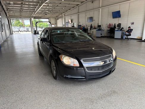 Used 2011 Chevrolet Malibu LT w/ Florida Edition Package FWD image 2