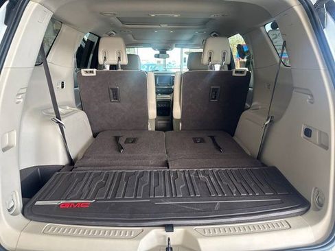 Used 2019 GMC Acadia Denali w/ Technology Package image 12