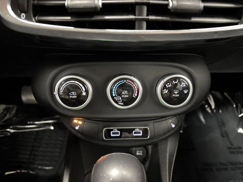 Used 2021 FIAT 500X Trekking w/ Trekking Value Package image 19
