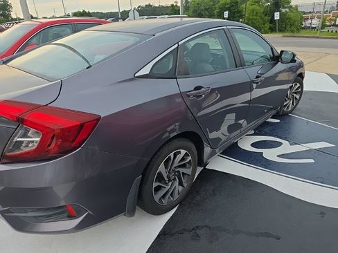 Used 2016 Honda Civic EX image 11