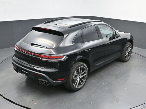 New 2026 Porsche Macan image 32