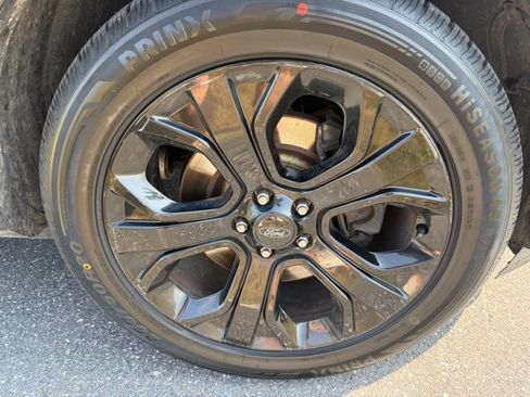 Used 2019 Ford Explorer Sport w/ Equipment Group 401A AWD/4WD image 35