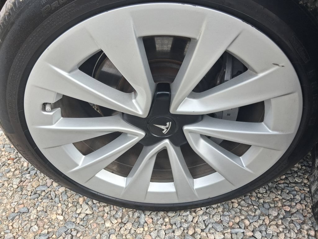 Used 2023 Tesla Model 3 Standard Range RWD image 13