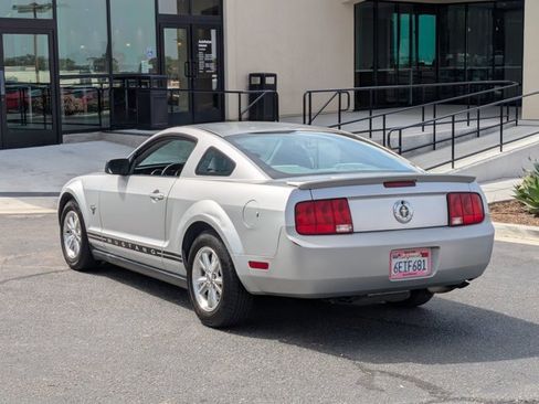 Used 2009 Ford Mustang Coupe image 7