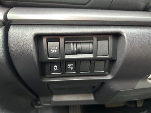 Used 2022 Subaru Impreza 2.0i Limited image 27