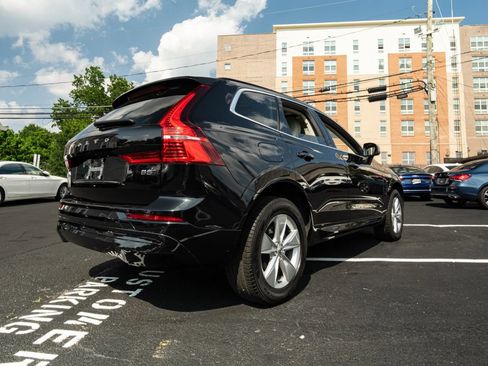 Used 2022 Volvo XC60 B5 Momentum AWD/4WD image 3