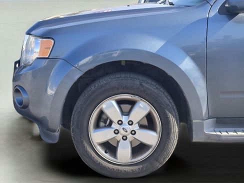 Used 2011 Ford Escape Limited w/ 301A Rapid Spec Order Code FWD image 9