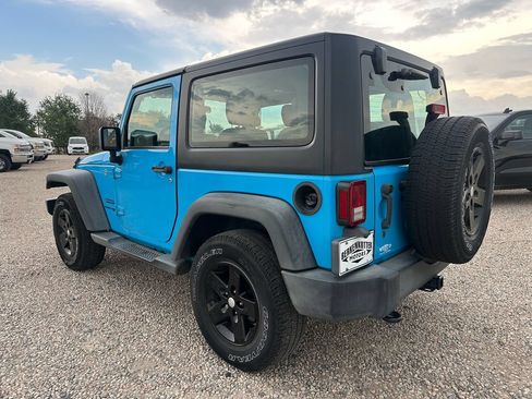 Used 2018 Jeep Wrangler Sport AWD/4WD image 9