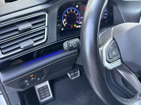 Certified 2024 Volkswagen Atlas Cross Sport SEL R-Line image 21